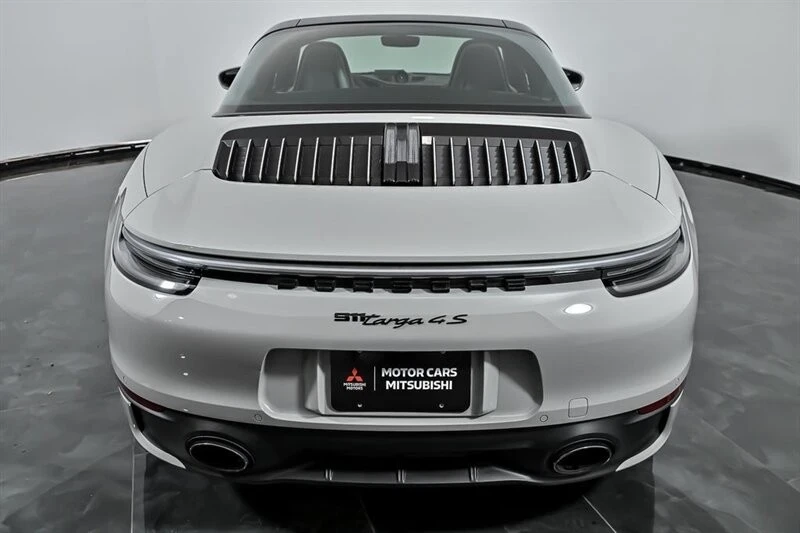 2022 Porsche 992 Targa 4 & 4S - Image 9 of 21