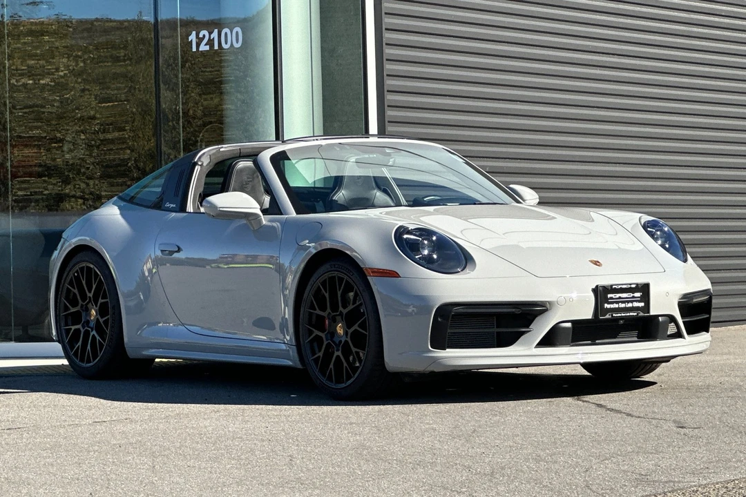 2022 Porsche 992 Targa 4 & 4S - Image 10 of 21