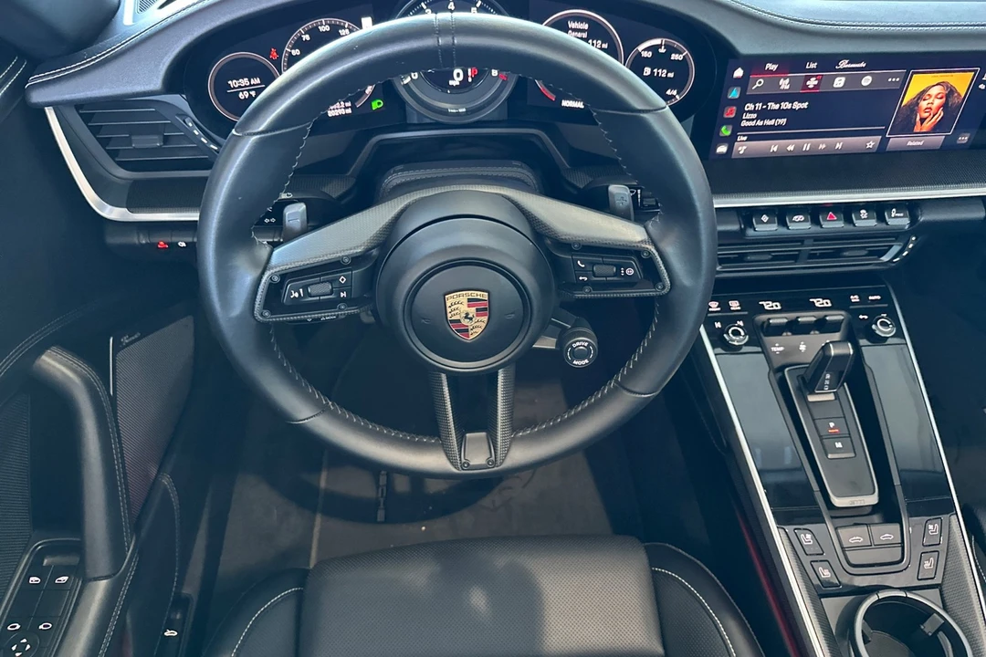 2022 Porsche 992 Targa 4 & 4S - Image 17 of 21