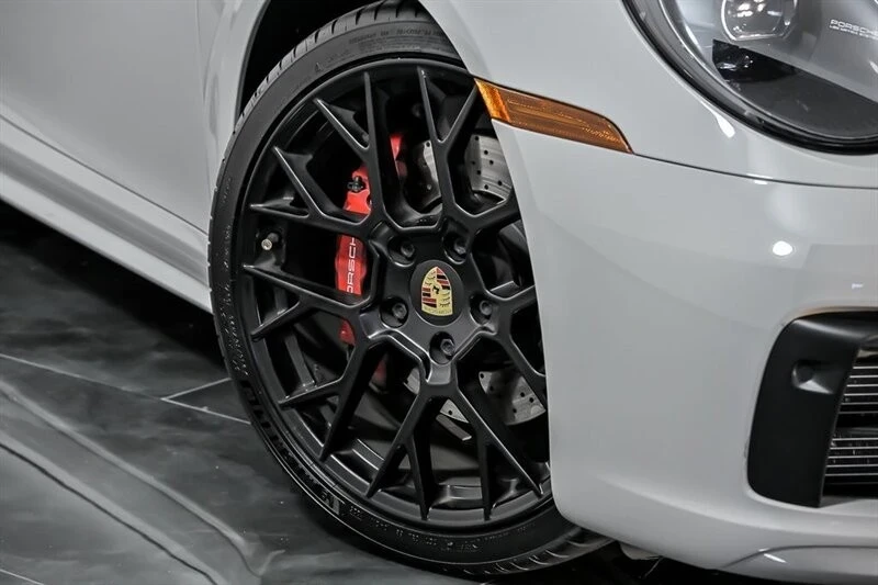 2022 Porsche 992 Targa 4 & 4S - Image 3 of 21