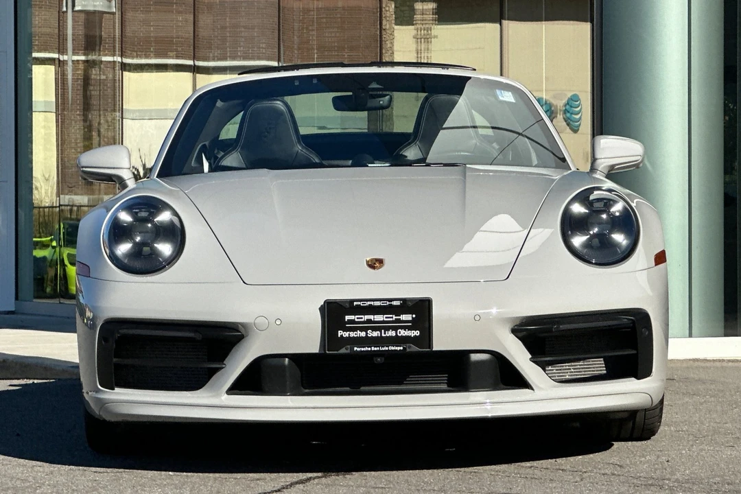 2022 Porsche 992 Targa 4 & 4S - Image 11 of 21
