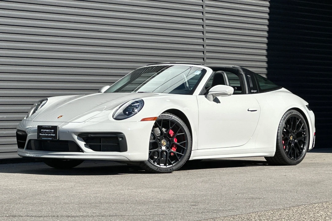 2022 Porsche 992 Targa 4 & 4S - Image 12 of 21