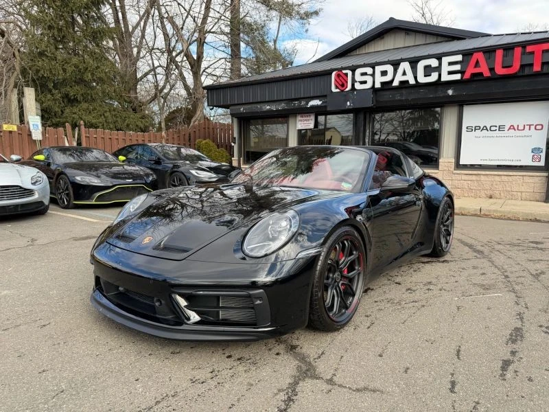 2022 Porsche 992 Targa 4 & 4S - Image 10 of 12