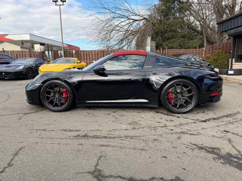 2022 Porsche 992 Targa 4 & 4S - Image 9 of 12
