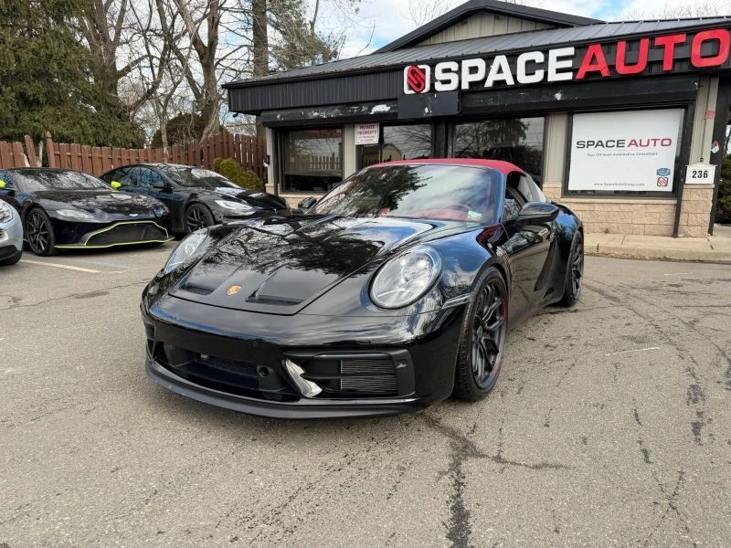 2022 Porsche 992 Targa 4 & 4S - Image 2 of 12