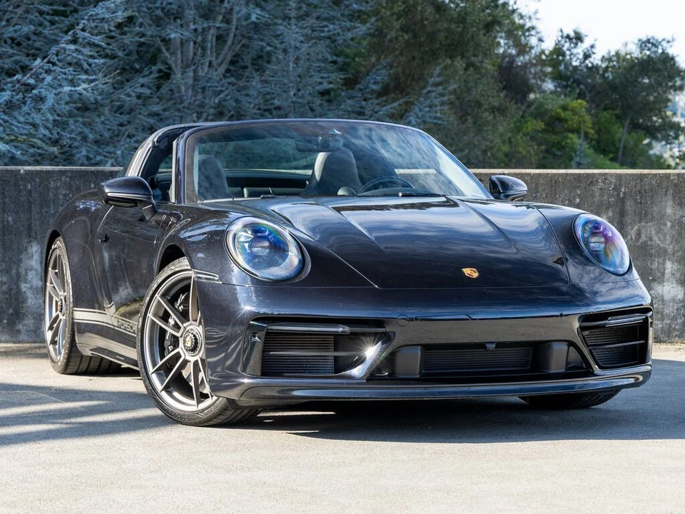 2022 Porsche 992 Targa 4 & 4S - Image 6 of 31