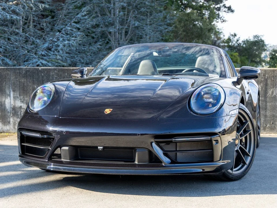 2022 Porsche 992 Targa 4 & 4S - Image 7 of 31