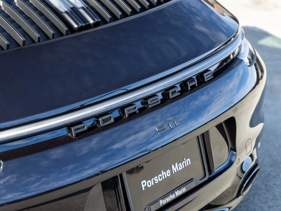 2022 Porsche 992 Targa 4 & 4S - Image 21 of 31