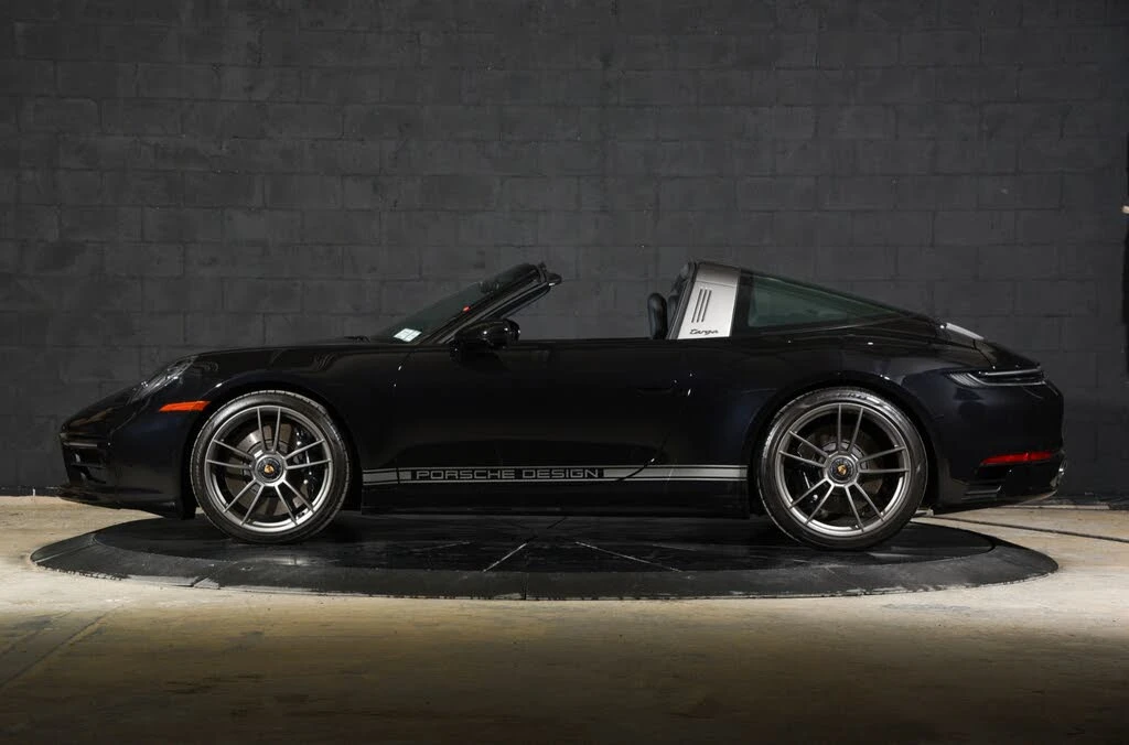 2022 Porsche 992 Targa 4 & 4S - Image 15 of 31