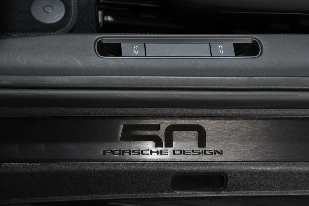2022 Porsche 992 Targa 4 & 4S - Image 18 of 31
