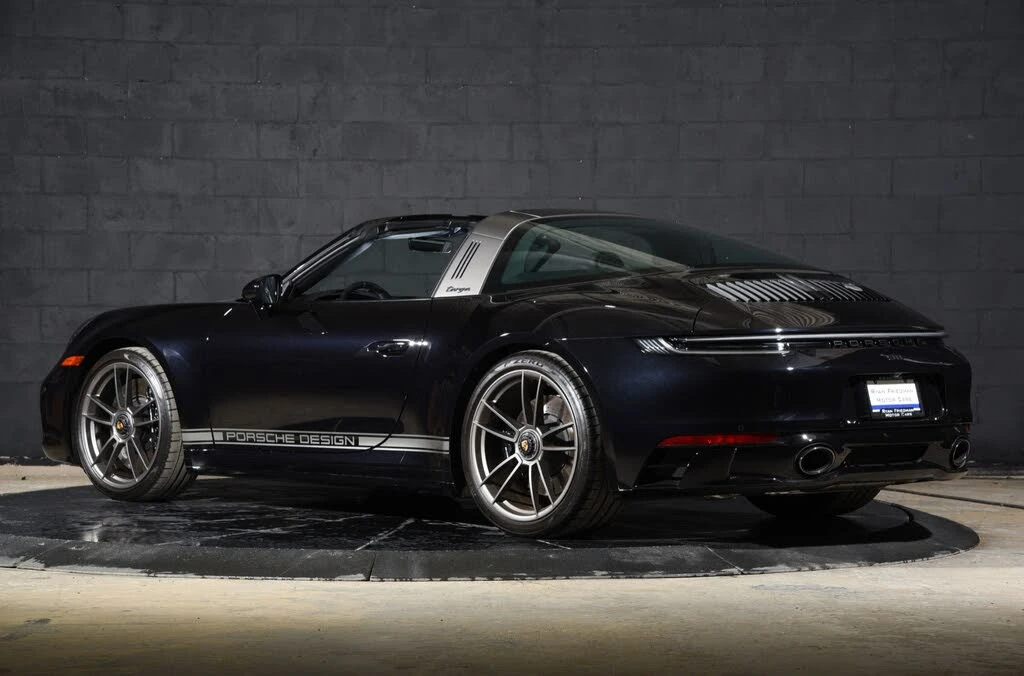 2022 Porsche 992 Targa 4 & 4S - Image 11 of 31