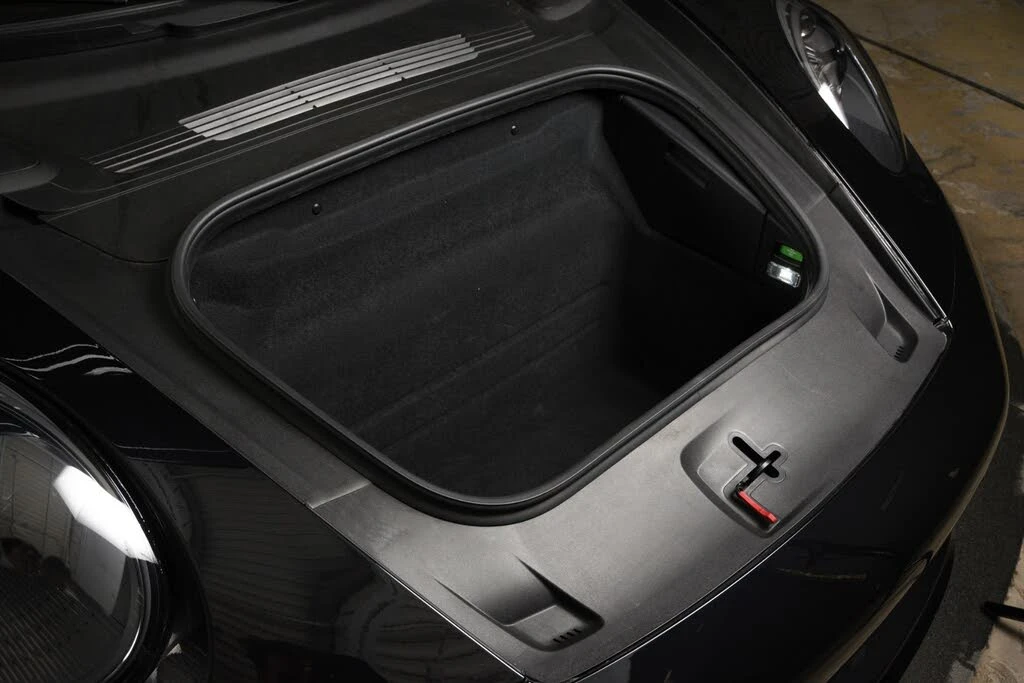 2022 Porsche 992 Targa 4 & 4S - Image 14 of 31