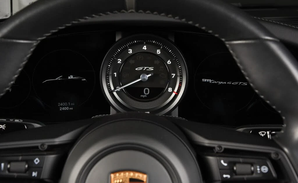 2022 Porsche 992 Targa 4 & 4S - Image 7 of 31