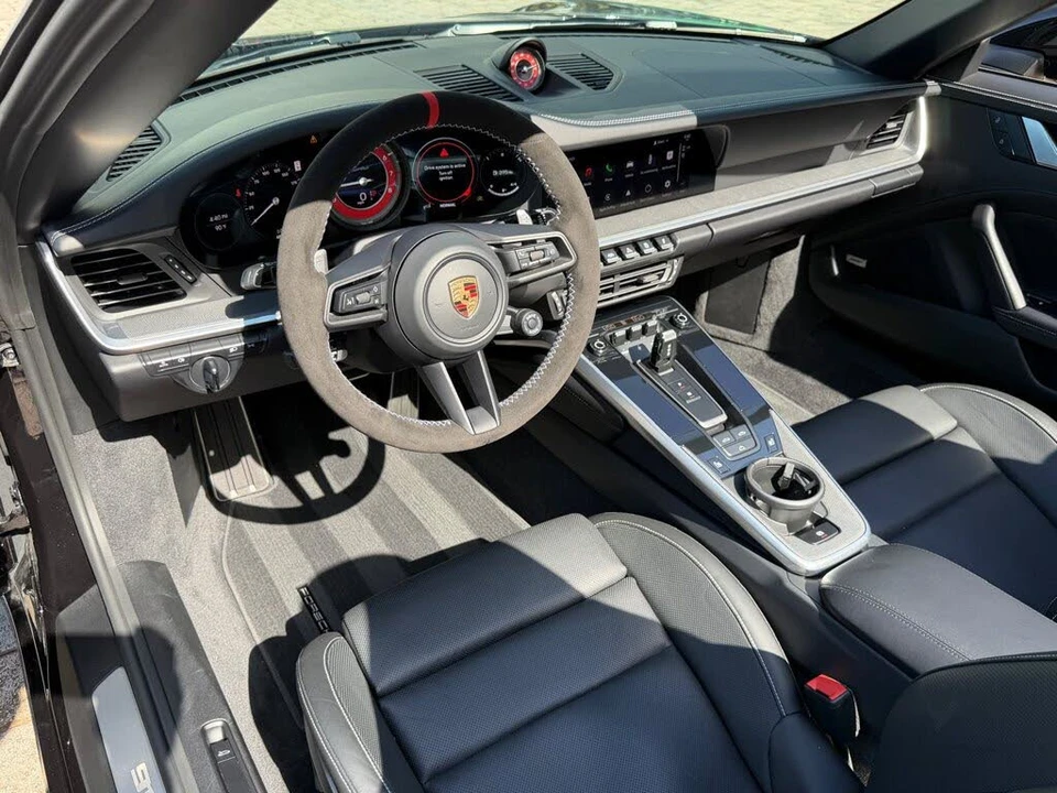 2022 Porsche 992 Turbo - Image 28 of 31