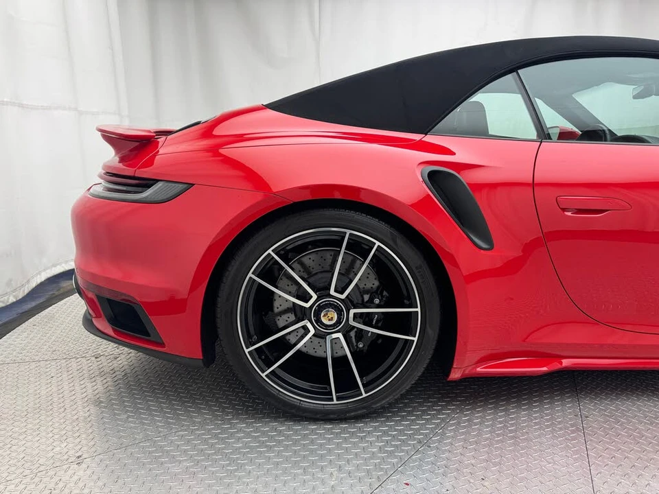 2022 Porsche 992 Turbo - Image 15 of 31