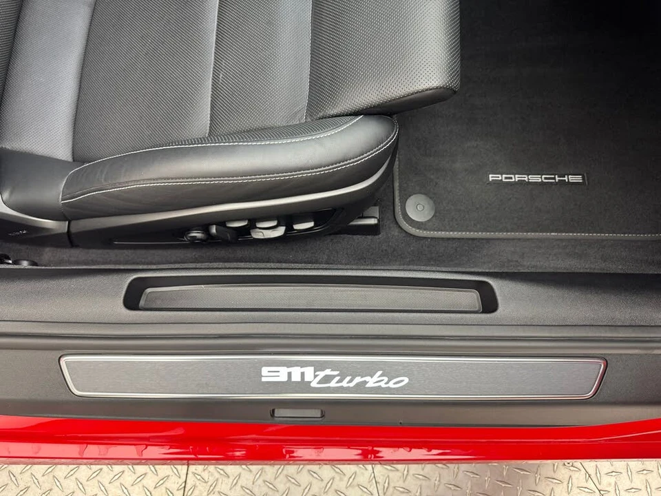 2022 Porsche 992 Turbo - Image 29 of 31