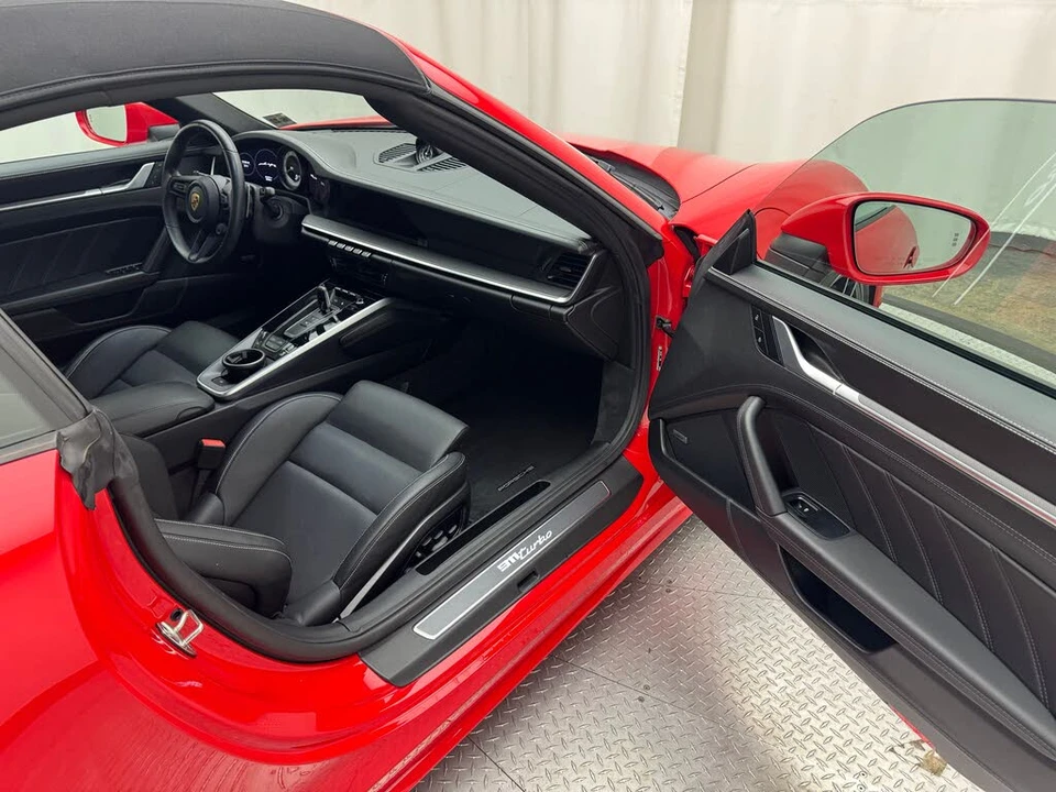 2022 Porsche 992 Turbo - Image 26 of 31