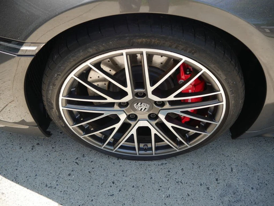 2022 Porsche 992 Turbo - Image 11 of 29