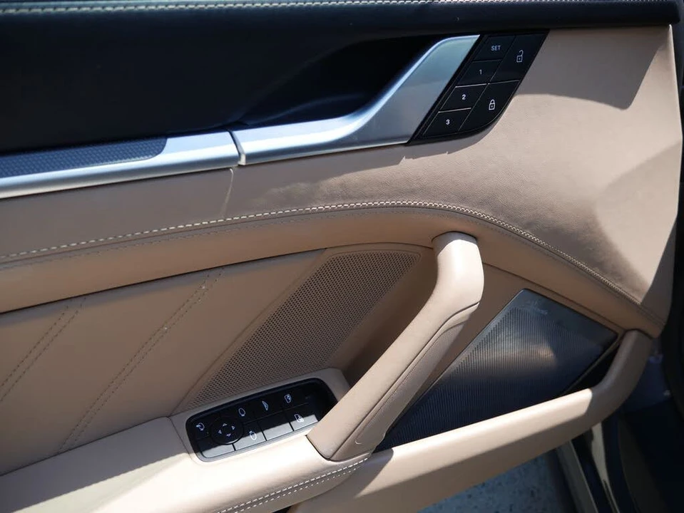 2022 Porsche 992 Turbo - Image 15 of 29