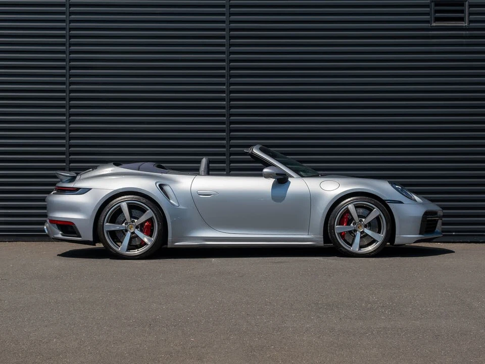 2022 Porsche 992 Turbo - Image 9 of 31