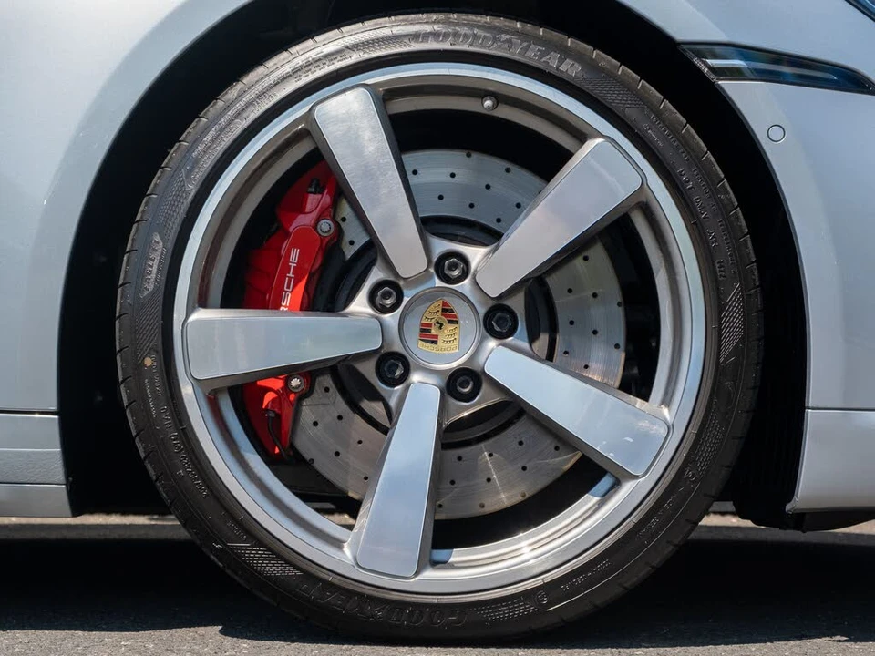 2022 Porsche 992 Turbo - Image 15 of 31