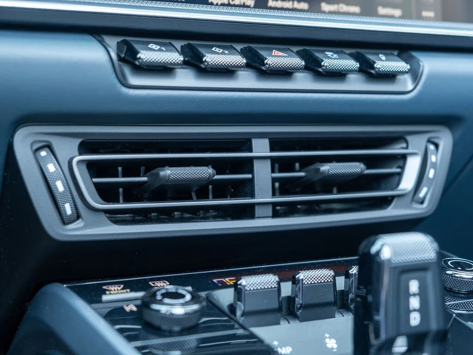 2022 Porsche 992 Turbo - Image 28 of 31