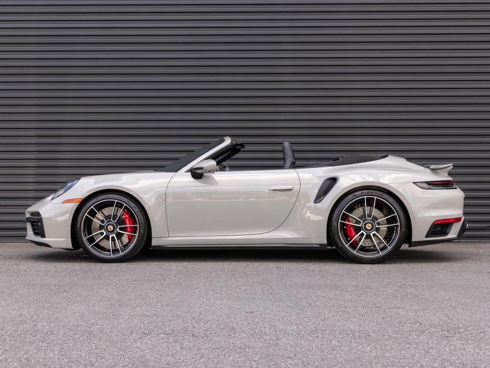 2022 Porsche 992 Turbo - Image 2 of 5