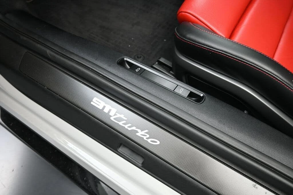 2022 Porsche 992 Turbo - Image 28 of 31