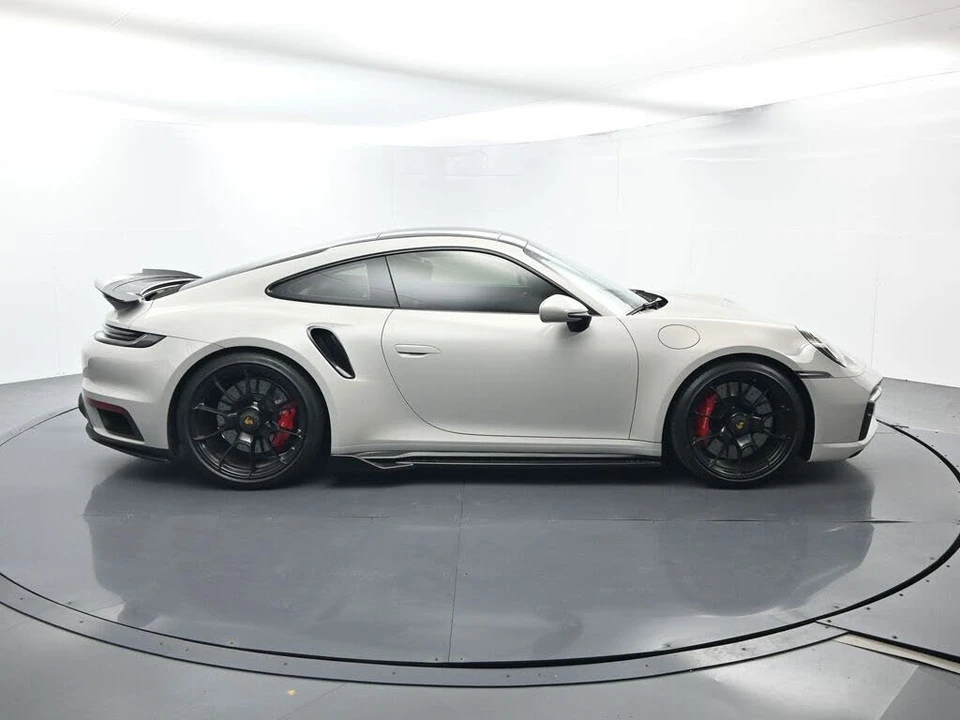 2022 Porsche 992 Turbo - Image 16 of 31