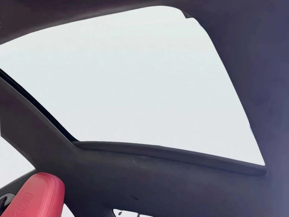 2022 Porsche 992 Turbo - Image 28 of 31