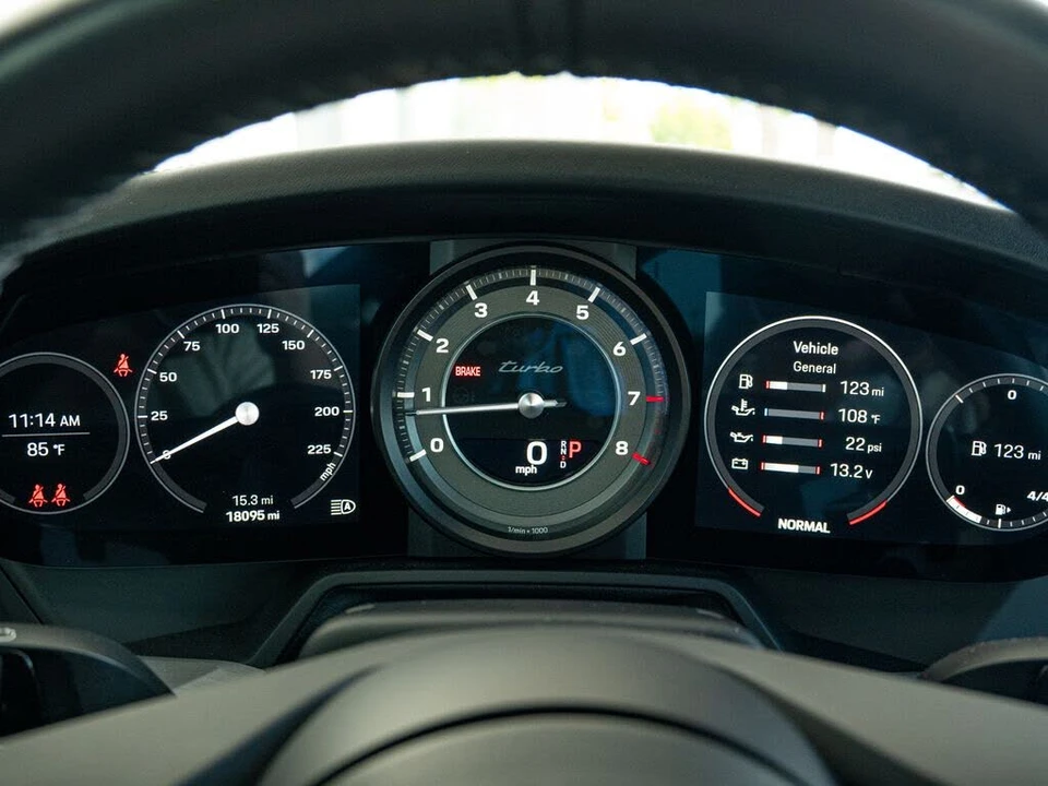 2022 Porsche 992 Turbo - Image 7 of 31