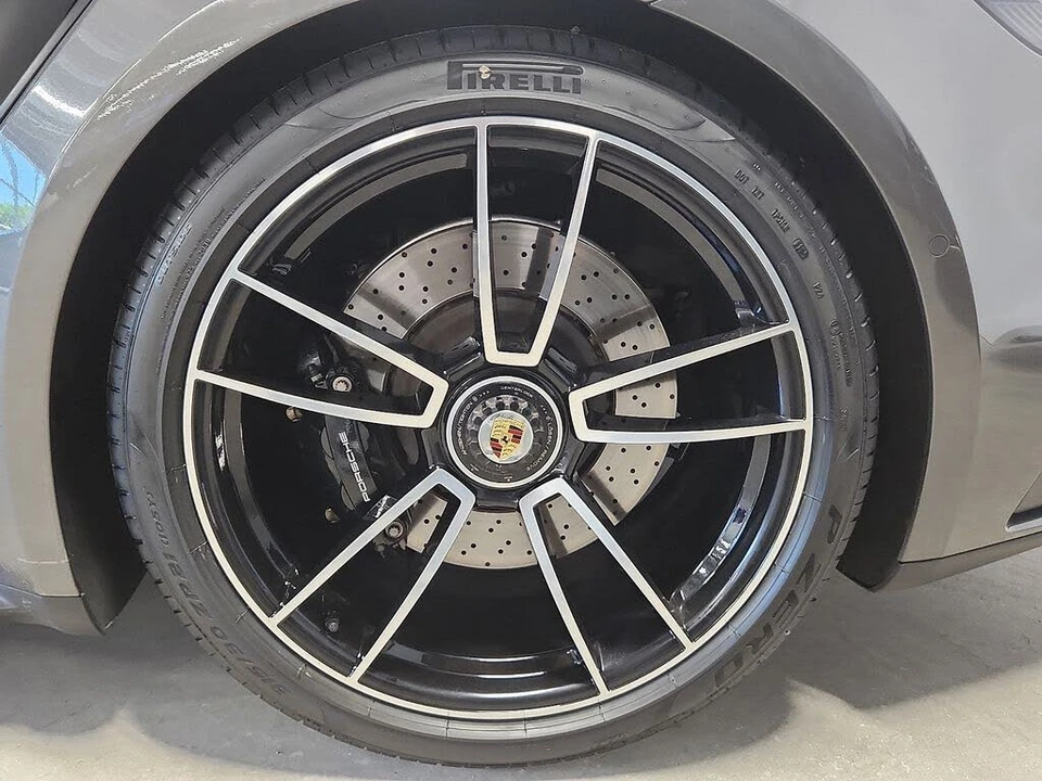 2022 Porsche 992 Turbo - Image 10 of 31