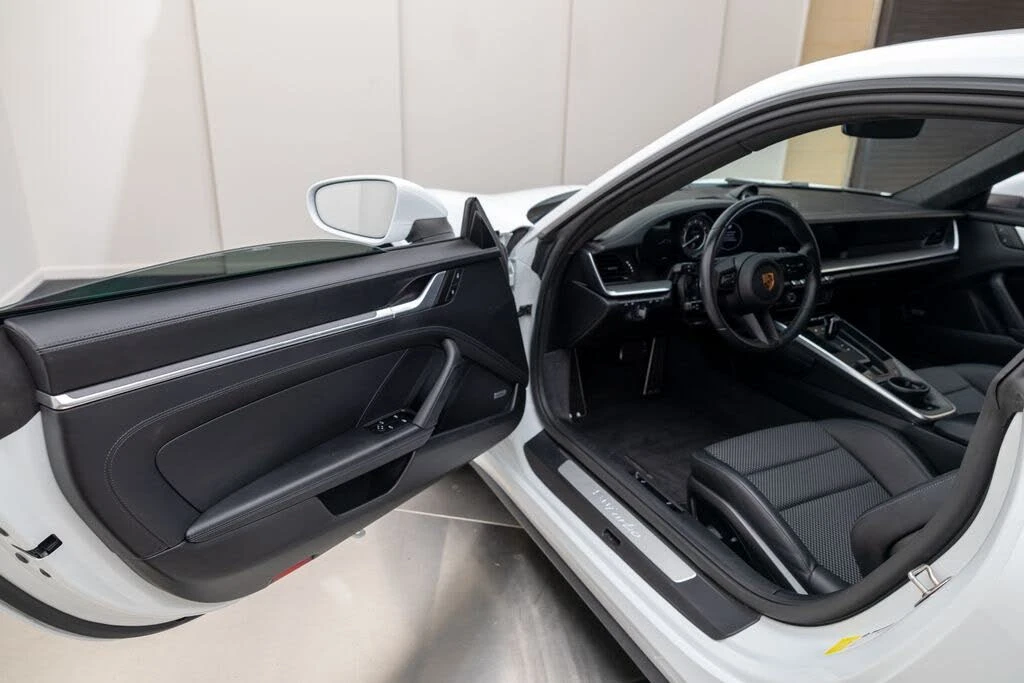 2022 Porsche 992 Turbo - Image 13 of 31
