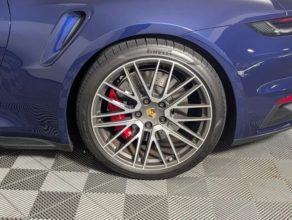 2022 Porsche 992 Turbo - Image 12 of 31