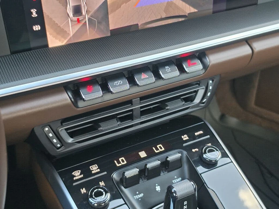2022 Porsche 992 Turbo - Image 27 of 30