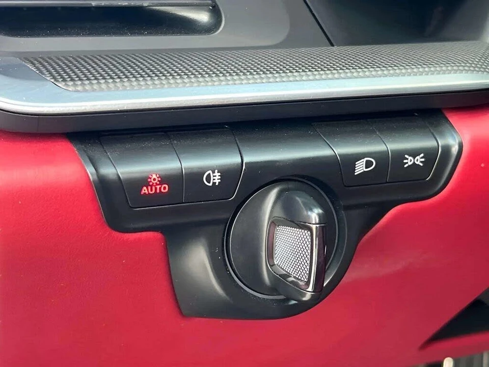 2022 Porsche 992 Turbo - Image 13 of 31