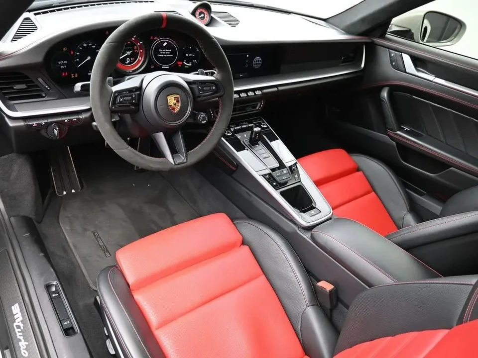 2022 Porsche 992 Turbo - Image 6 of 7