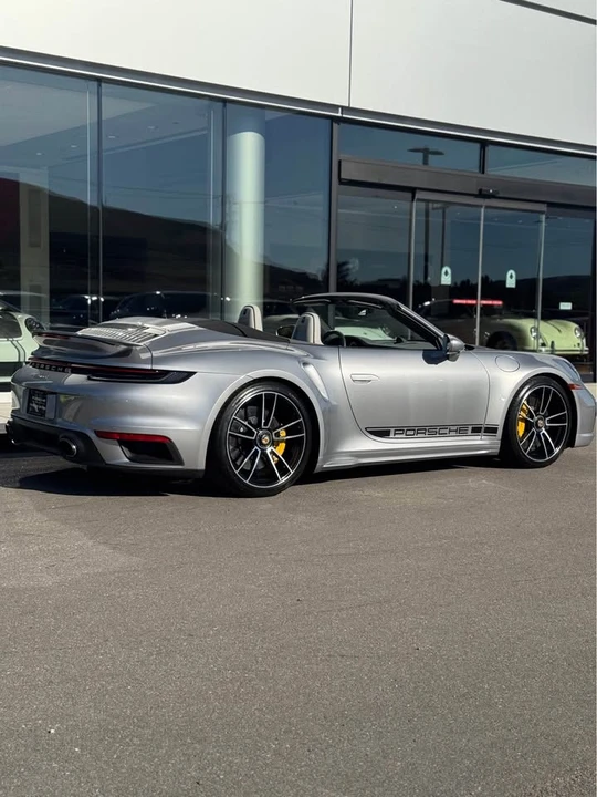 2022 Porsche 992 Turbo S - Image 9 of 19