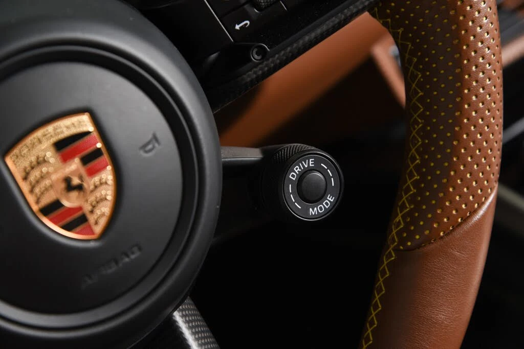 2022 Porsche 992 Turbo S - Image 25 of 31