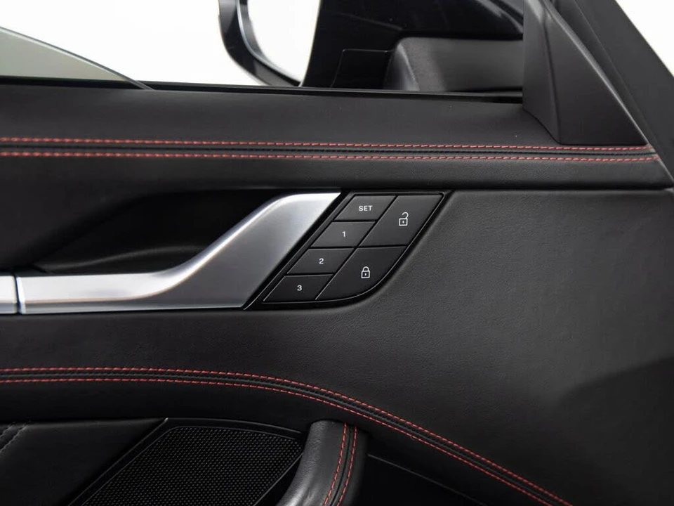 2022 Porsche 992 Turbo S - Image 15 of 31