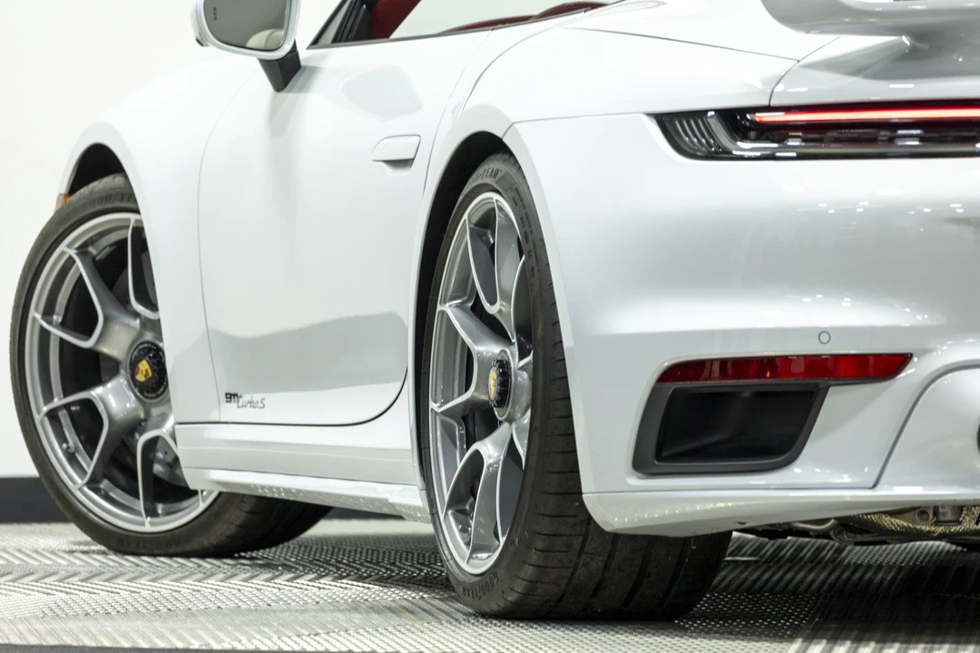 2022 Porsche 992 Turbo S - Image 26 of 31