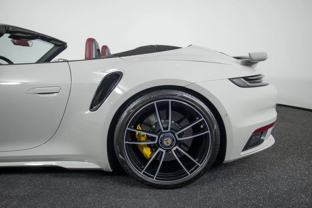 2022 Porsche 992 Turbo S - Image 21 of 31
