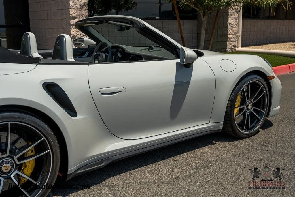 2022 Porsche 992 Carrera - Image 22 of 31