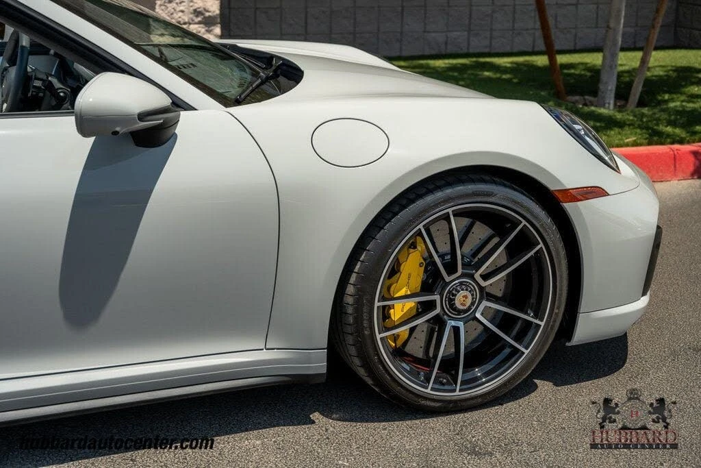2022 Porsche 992 Carrera - Image 18 of 31