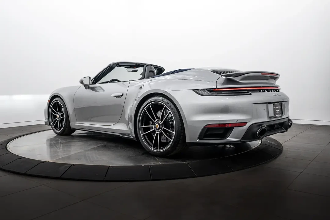 2022 Porsche 911 - Image 24 of 31