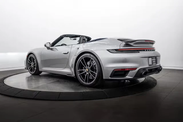 2022 Porsche 911 - Image 18 of 31