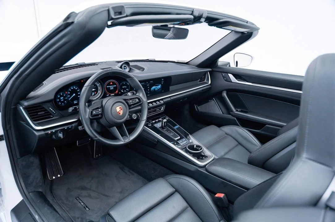 2022 Porsche 992 Turbo S - Image 4 of 5