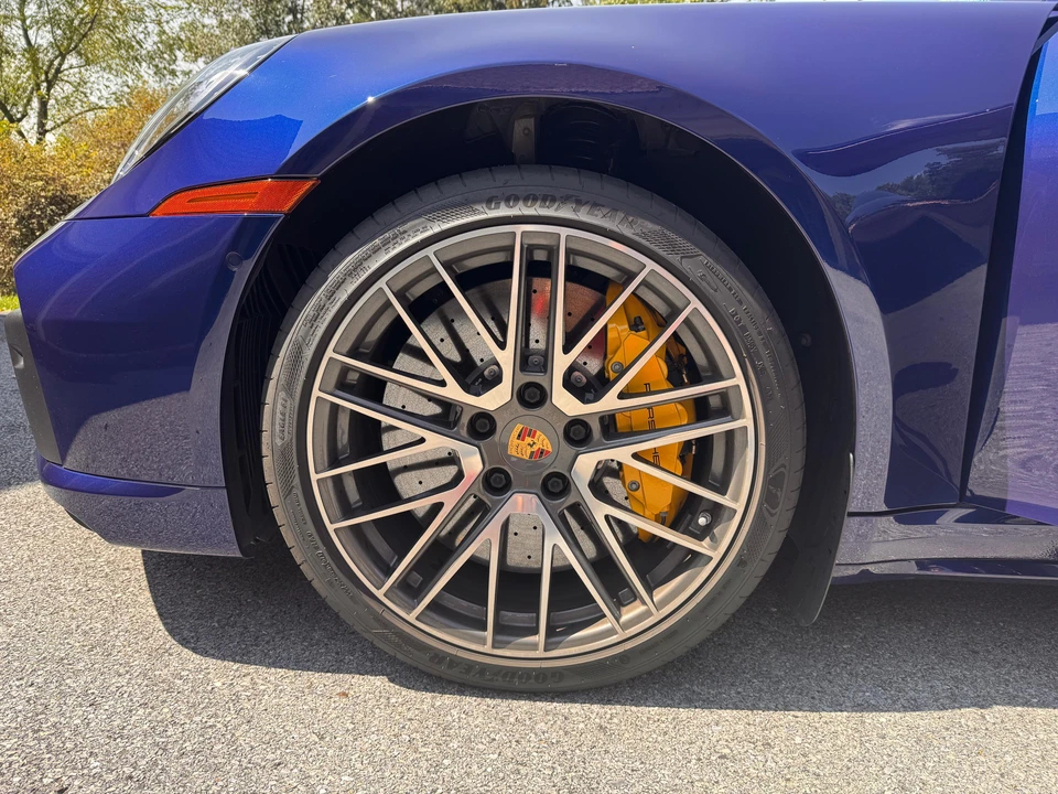 2022 Porsche 992 Turbo - Image 29 of 31