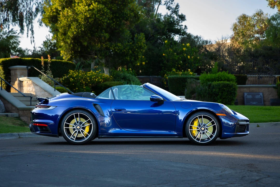 2022 Porsche 992 Turbo S - Image 28 of 31