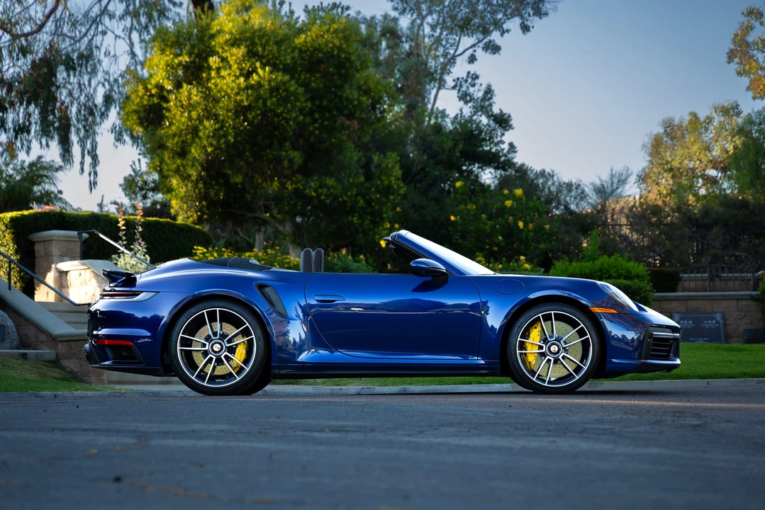 2022 Porsche 992 Turbo S - Image 27 of 31